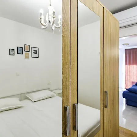 - With Summer Balcony And Parking Apartman Zára