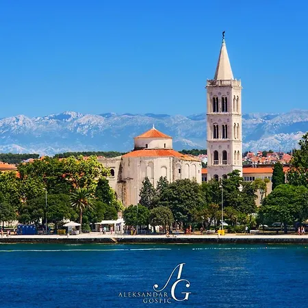 - With Summer Balcony And Parking Apartman