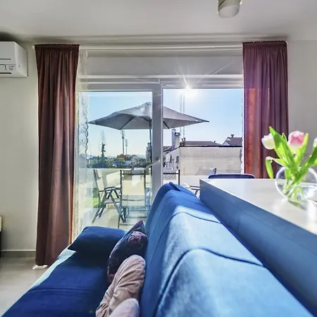 Apartman - With Summer Balcony And Parking