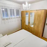 Lejlighed - With Summer Balcony And Parking