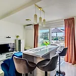 Lejlighed - With Summer Balcony And Parking