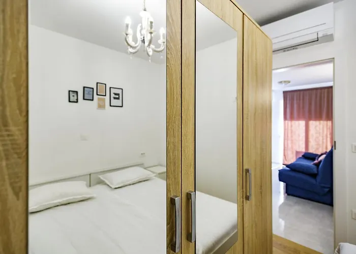 - With Summer Balcony And Parking Διαμέρισμα Ζαντάρ