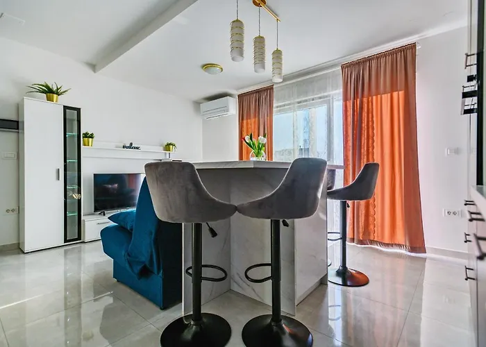 Διαμέρισμα - With Summer Balcony And Parking Ζαντάρ