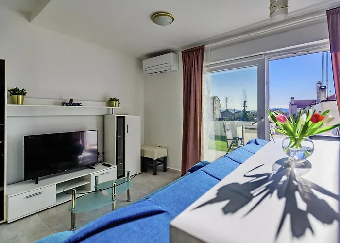 Διαμέρισμα - With Summer Balcony And Parking *